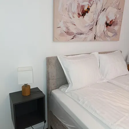 Planet Apartamento Ni